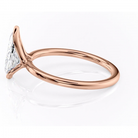 Inel de logodnă Alouette din aur Rose 14kt cu moissanite tăietură pară – Solitar rafinată pentru profil mediu | Personalizează și configurează gratuit online [5]