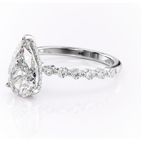 Inel de logodnă Amara din aur Alb 18kt cu moissanite tăietură pară – Pietre laterale rafinată pentru profil înalt | Personalizează și configurează gratuit online [6]