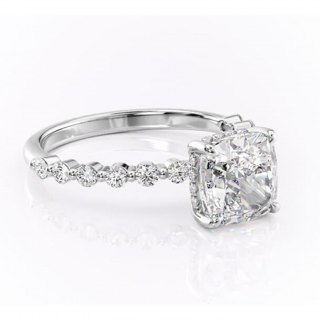 Pernă - Inel de logodnă Amara din aur Alb 14kt cu moissanite tăietură pernă – Pietre laterale rafinată pentru profil înalt | Personalizează și configurează gratuit online