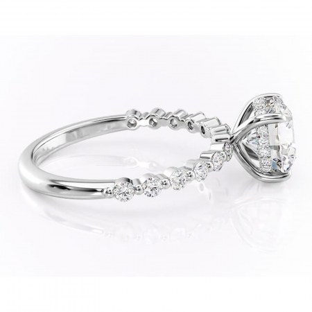 Inel de logodnă Amara din aur Alb 14kt cu moissanite tăietură rotundă – Pietre laterale rafinată pentru profil înalt | Personalizează și configurează gratuit online [1]