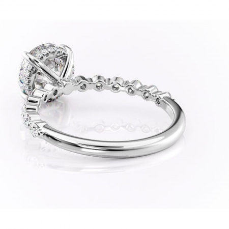 Inel de logodnă Amara din aur Alb 14kt cu moissanite tăietură rotundă – Pietre laterale rafinată pentru profil înalt | Personalizează și configurează gratuit online [3]