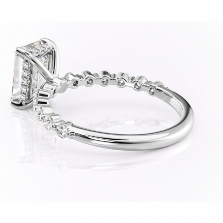 Inel de logodnă Amara din aur Alb 14kt cu moissanite tăietură smarald – Pietre laterale rafinată pentru profil înalt | Personalizează și configurează gratuit online [4]