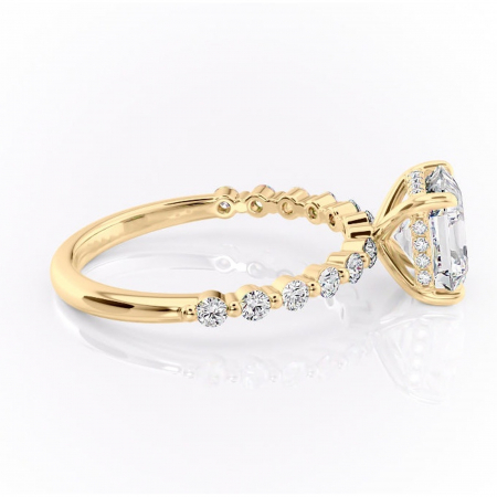 Inel de logodnă Amara din aur Galben 14kt cu moissanite tăietură asscher – Pietre laterale rafinată pentru profil înalt | Personalizează și configurează gratuit online [1]