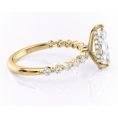 Inel de logodnă Amara din aur Galben 14kt cu moissanite tăietură pară – Pietre laterale rafinată pentru profil înalt | Personalizează și configurează gratuit online [1]