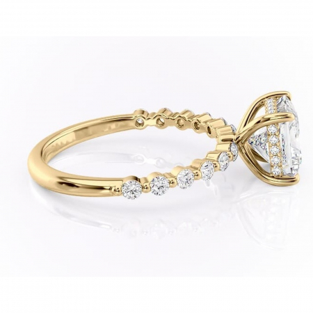 Inel de logodnă Amara din aur Galben 14kt cu moissanite tăietură princess – Pietre laterale rafinată pentru profil înalt | Personalizează și configurează gratuit online [1]