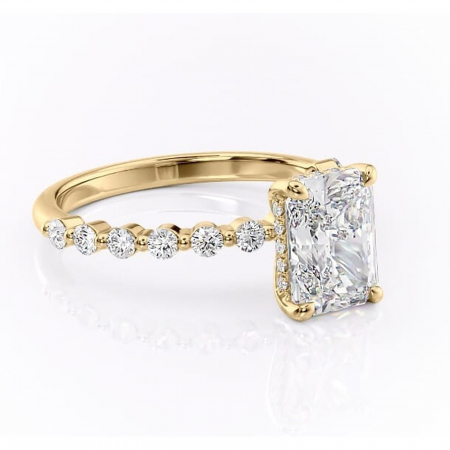 Aur galben - Inel de logodnă Amara din aur Galben 18kt cu moissanite tăietură radiantă – Pietre laterale rafinată pentru profil înalt | Personalizează și configurează gratuit online