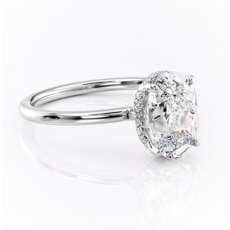 Ovală - Inel de logodnă Amethyst din aur Alb 14kt cu moissanite tăietură ovală – Solitar rafinată pentru profil înalt | Personalizează și configurează gratuit online