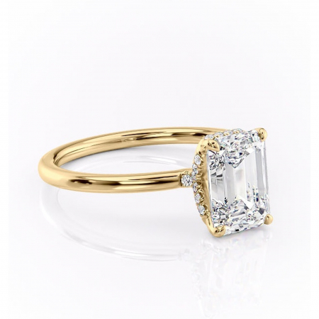 14K - Inel de logodnă Amethyst din aur Galben 14kt cu moissanite tăietură smarald – Solitar rafinată pentru profil înalt | Personalizează și configurează gratuit online