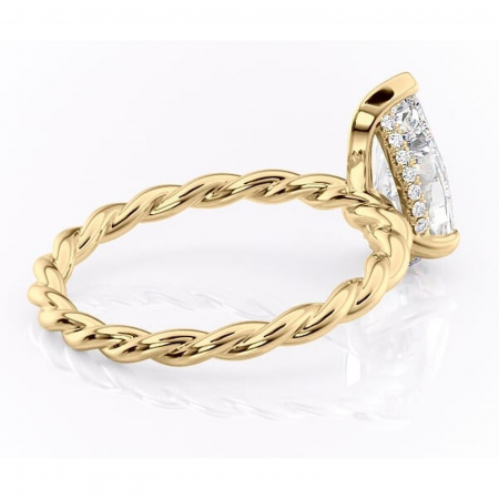 Inel de logodnă Anastasia din aur Galben 18kt cu moissanite tăietură pară – Solitar rafinată pentru profil înalt | Personalizează și configurează gratuit online [2]