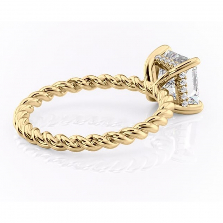 Inel de logodnă Anastasia din aur Galben 14kt cu moissanite tăietură princess – Solitar rafinată pentru profil înalt | Personalizează și configurează gratuit online [2]