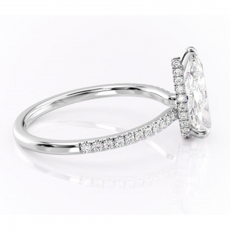 Inel de logodnă Arabella din aur Alb 14kt cu moissanite tăietură pară – Montură pavé rafinată pentru profil jos | Personalizează și configurează gratuit online [1]