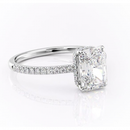 Radiantă - Inel de logodnă Arabella din aur Alb 14kt cu moissanite tăietură radiantă – Montură pavé rafinată pentru profil jos | Personalizează și configurează gratuit online