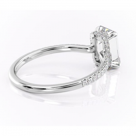 Inel de logodnă Arabella din aur Alb 14kt cu moissanite tăietură smarald – Montură pavé rafinată pentru profil jos | Personalizează și configurează gratuit online [2]