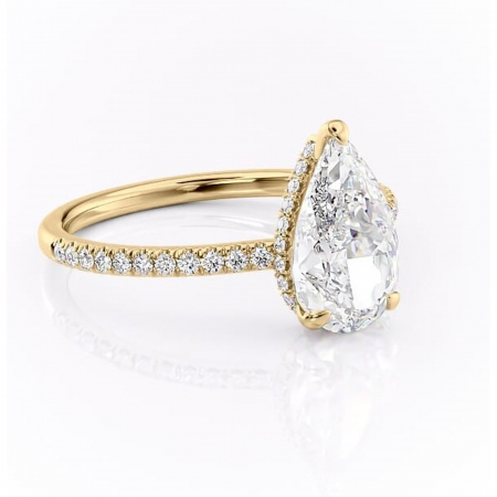 Aur galben - Inel de logodnă Arabella din aur Galben 18kt cu moissanite tăietură pară – Montură pavé rafinată pentru profil jos | Personalizează și configurează gratuit online