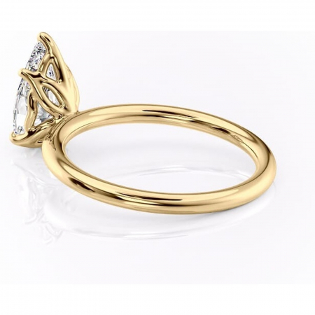 Inel de logodnă Arabeth din aur Galben 18kt cu moissanite tăietură pară – Solitar rafinată pentru profil înalt | Personalizează și configurează gratuit online [4]