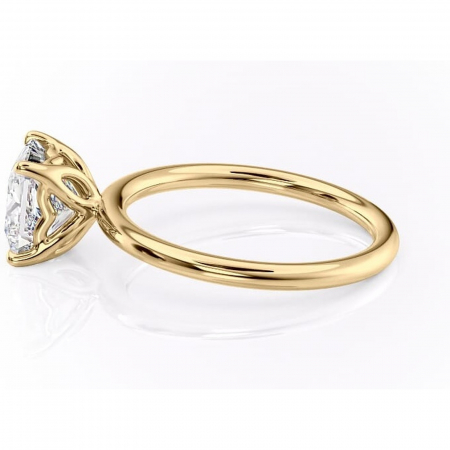 Inel de logodnă Arabeth din aur Galben 14kt cu moissanite tăietură princess – Solitar rafinată pentru profil înalt | Personalizează și configurează gratuit online [5]