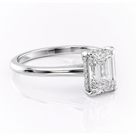 Smarald - Inel de logodnă Aria din aur Alb 14kt cu moissanite tăietură smarald – Solitar rafinată pentru profil înalt | Personalizează și configurează gratuit online