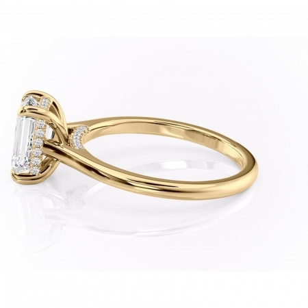 Inel de logodnă Aria din aur Galben 18kt cu moissanite tăietură smarald – Solitar rafinată pentru profil înalt | Personalizează și configurează gratuit online [5]