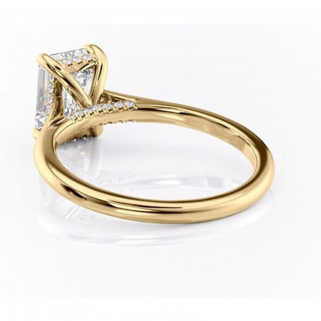 Inel de logodnă Aria din aur Galben 18kt cu moissanite tăietură smarald – Solitar rafinată pentru profil înalt | Personalizează și configurează gratuit online [3]