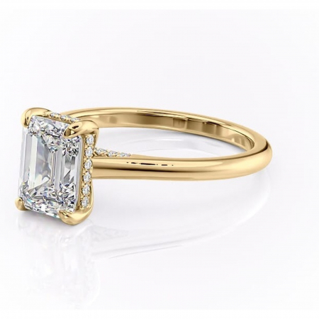 Inel de logodnă Aria din aur Galben 18kt cu moissanite tăietură smarald – Solitar rafinată pentru profil înalt | Personalizează și configurează gratuit online [6]