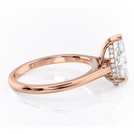 Inel de logodnă Aria din aur Rose 18kt cu moissanite tăietură pară – Solitar rafinată pentru profil înalt | Personalizează și configurează gratuit online [1]