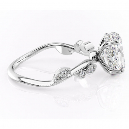 Inel de logodnă Aurelia din aur Alb 14kt cu moissanite tăietură ovală – Pietre laterale rafinată pentru profil înalt | Personalizează și configurează gratuit online [1]