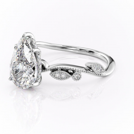 Inel de logodnă Aurelia din aur Alb 18kt cu moissanite tăietură pară – Pietre laterale rafinată pentru profil înalt | Personalizează și configurează gratuit online [6]