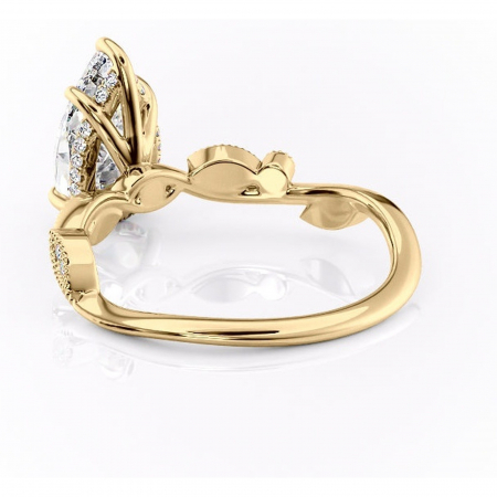Inel de logodnă Aurelia din aur Galben 18kt cu moissanite tăietură pară – Pietre laterale rafinată pentru profil înalt | Personalizează și configurează gratuit online [3]