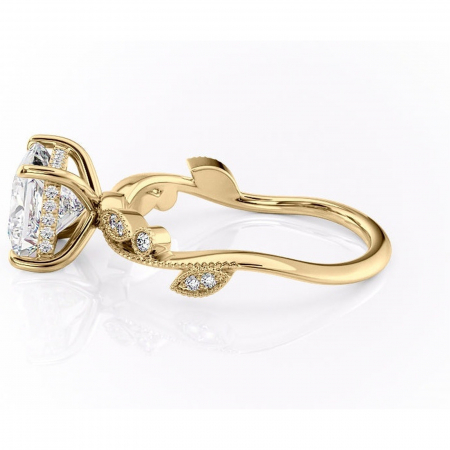 Inel de logodnă Aurelia din aur Galben 14kt cu moissanite tăietură princess – Pietre laterale rafinată pentru profil înalt | Personalizează și configurează gratuit online [5]