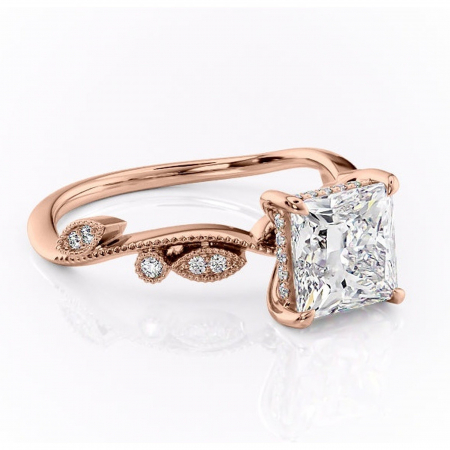 Princess - Inel de logodnă Aurelia din aur Rose 18kt cu moissanite tăietură princess – Pietre laterale rafinată pentru profil înalt | Personalizează și configurează gratuit online