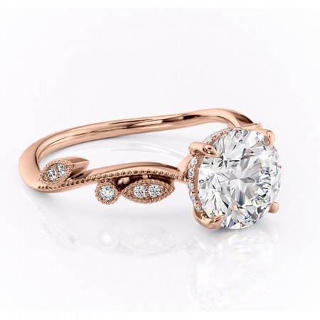 Aur roz - Inel de logodnă Aurelia din aur Rose 14kt cu moissanite tăietură rotundă – Pietre laterale rafinată pentru profil înalt | Personalizează și configurează gratuit online