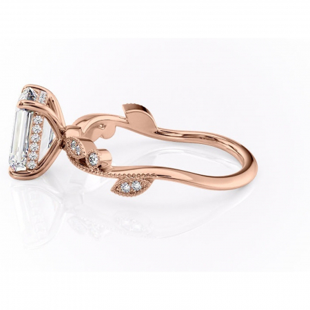 Inel de logodnă Aurelia din aur Rose 14kt cu moissanite tăietură smarald – Pietre laterale rafinată pentru profil înalt | Personalizează și configurează gratuit online [5]