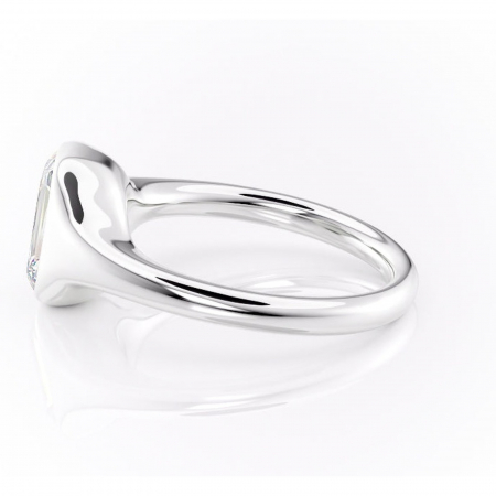 Inel de logodnă Avenelle din aur Alb 14kt cu moissanite tăietură smarald – Montură închisă rafinată pentru solitar | Personalizează și configurează gratuit online [5]