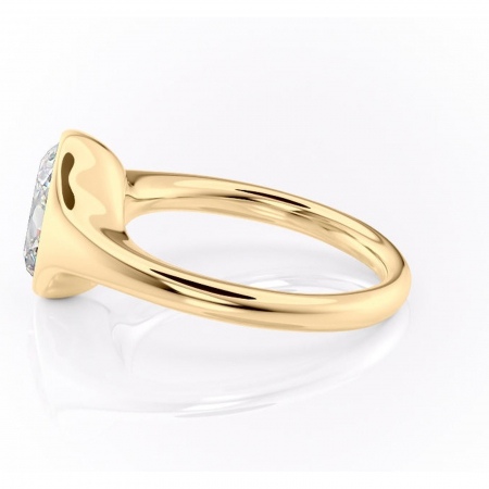 Inel de logodnă Avenelle din aur Galben 14kt cu moissanite tăietură ovală – Montură închisă rafinată pentru solitar | Personalizează și configurează gratuit online [5]