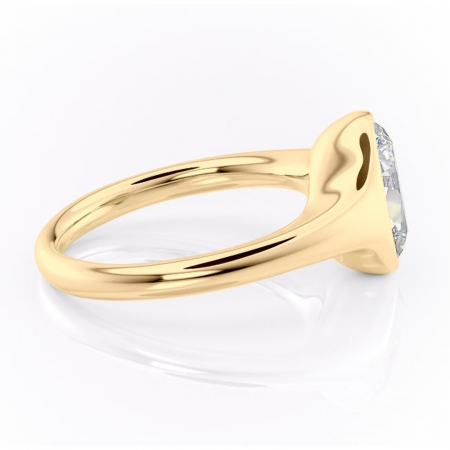 Inel de logodnă Avenelle din aur Galben 14kt cu moissanite tăietură ovală – Montură închisă rafinată pentru solitar | Personalizează și configurează gratuit online [1]