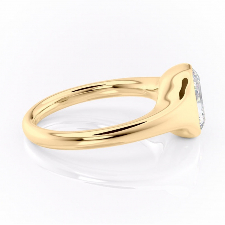Inel de logodnă Avenelle din aur Galben 14kt cu moissanite tăietură radiantă – Montură închisă rafinată pentru solitar | Personalizează și configurează gratuit online [1]