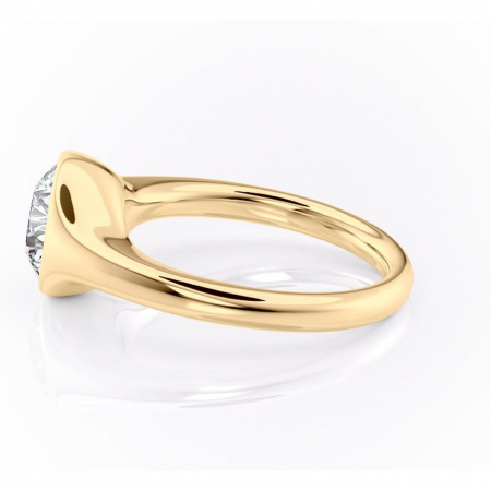 Inel de logodnă Avenelle din aur Galben 14kt cu moissanite tăietură rotundă – Montură închisă rafinată pentru solitar | Personalizează și configurează gratuit online [5]