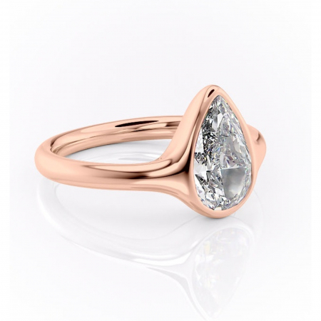 Aur roz - Inel de logodnă Avenelle din aur Rose 18kt cu moissanite tăietură pară – Montură închisă rafinată pentru solitar | Personalizează și configurează gratuit online