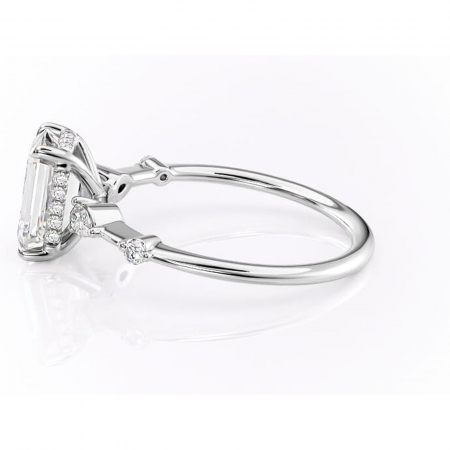 Inel de logodnă Azalea din aur Alb 14kt cu moissanite tăietură smarald – Montură cu trei pietre rafinată pentru profil mediu | Personalizează și configurează gratuit online [5]