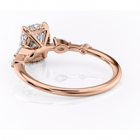Inel de logodnă Azalea din aur Rose 14kt cu moissanite tăietură asscher – Montură cu trei pietre rafinată pentru profil mediu | Personalizează și configurează gratuit online [3]