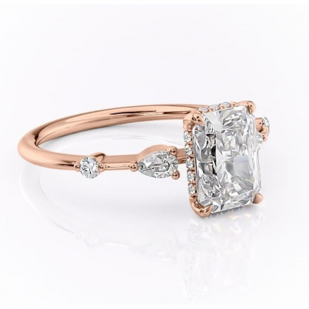 Aur roz - Inel de logodnă Azalea din aur Rose 18kt cu moissanite tăietură radiantă – Montură cu trei pietre rafinată pentru profil mediu | Personalizează și configurează gratuit online