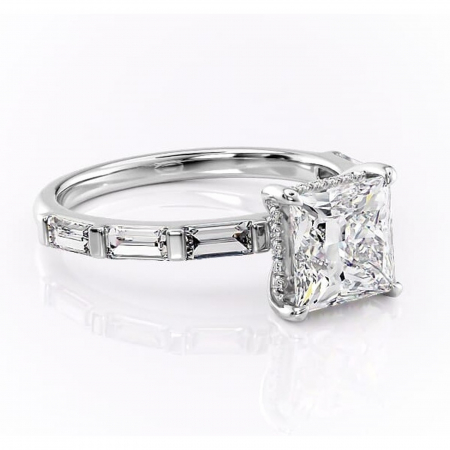 Princess - Inel de logodnă Beatrice din aur Alb 14kt cu moissanite tăietură princess – Montură cu canal rafinată pentru profil înalt | Personalizează și configurează gratuit online