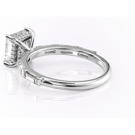 Inel de logodnă Beatrice din aur Alb 14kt cu moissanite tăietură princess – Montură cu canal rafinată pentru profil înalt | Personalizează și configurează gratuit online [4]