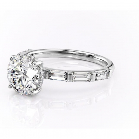 Inel de logodnă Beatrice din aur Alb 14kt cu moissanite tăietură rotundă – Montură cu canal rafinată pentru profil înalt | Personalizează și configurează gratuit online [6]