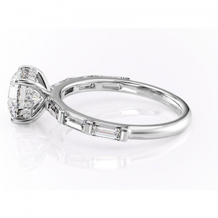 Inel de logodnă Beatrice din aur Alb 14kt cu moissanite tăietură rotundă – Montură cu canal rafinată pentru profil înalt | Personalizează și configurează gratuit online [5]