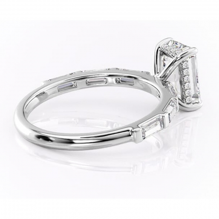 Inel de logodnă Beatrice din aur Alb 14kt cu moissanite tăietură smarald – Montură cu canal rafinată pentru profil înalt | Personalizează și configurează gratuit online [2]