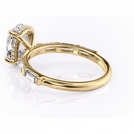 Inel de logodnă Beatrice din aur Galben 14kt cu moissanite tăietură ovală – Montură cu canal rafinată pentru profil înalt | Personalizează și configurează gratuit online [4]