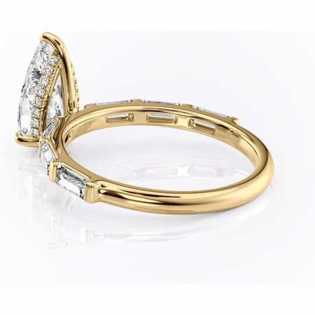 Inel de logodnă Beatrice din aur Galben 18kt cu moissanite tăietură pară – Montură cu canal rafinată pentru profil înalt | Personalizează și configurează gratuit online [4]