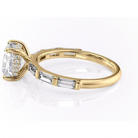 Inel de logodnă Beatrice din aur Galben 14kt cu moissanite tăietură pernă – Montură cu canal rafinată pentru profil înalt | Personalizează și configurează gratuit online [5]