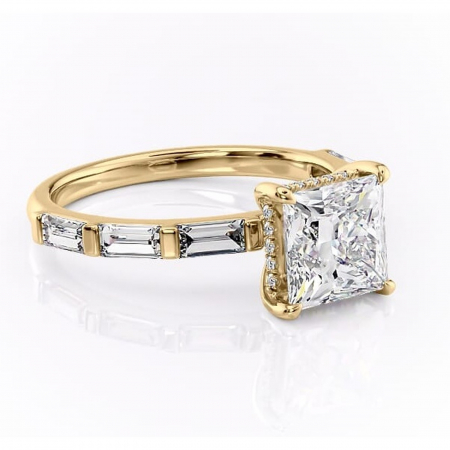 Princess - Inel de logodnă Beatrice din aur Galben 18kt cu moissanite tăietură princess – Montură cu canal rafinată pentru profil înalt | Personalizează și configurează gratuit online